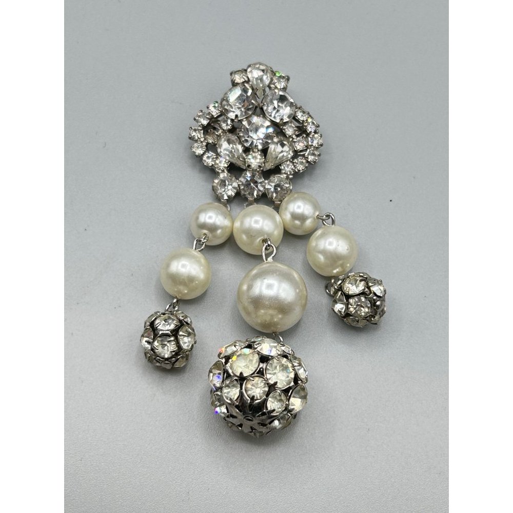 Vintage Rhinestone & Pearls Pin Brooch Clear Glass Stones Long Dangles Statement - Picture 2 of 6